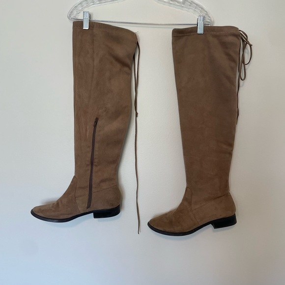 Forever 21 Knee High Boots - Picture 4 of 9